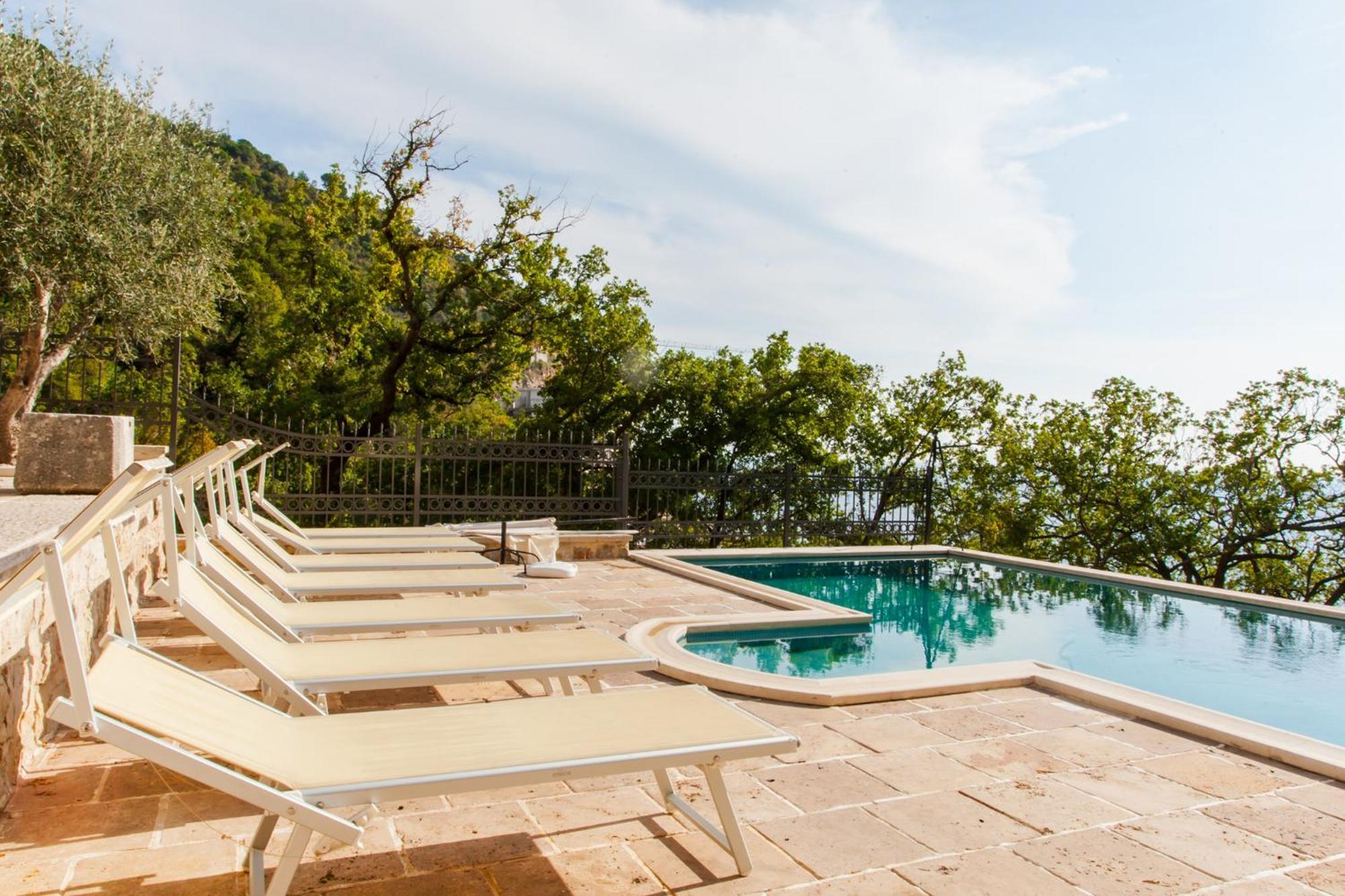 Apartments Pietra Mare Petrovac Buitenkant foto