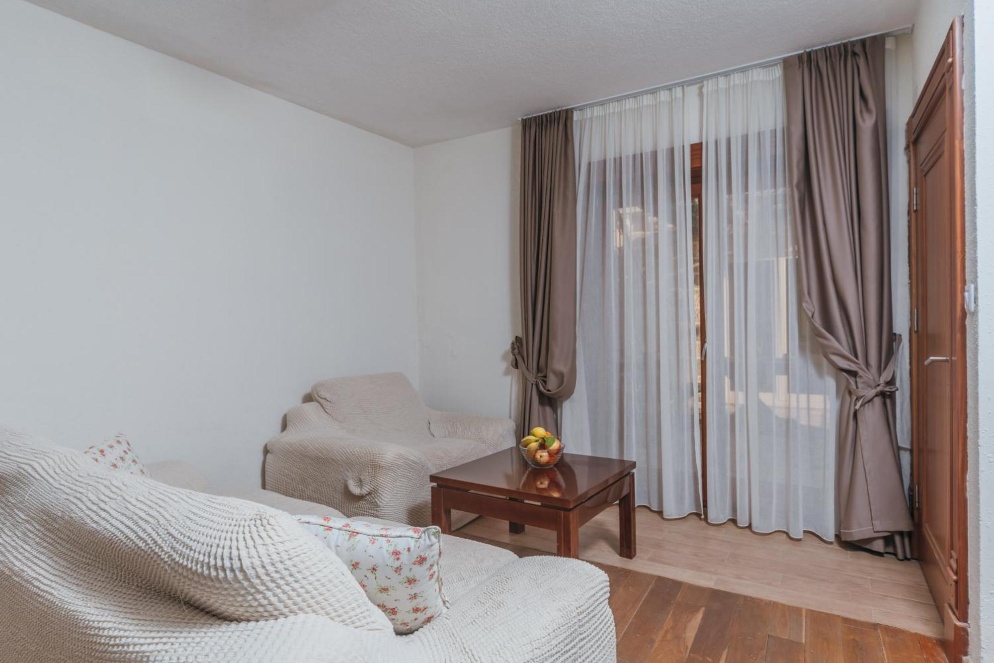 Apartments Pietra Mare Petrovac Kamer foto