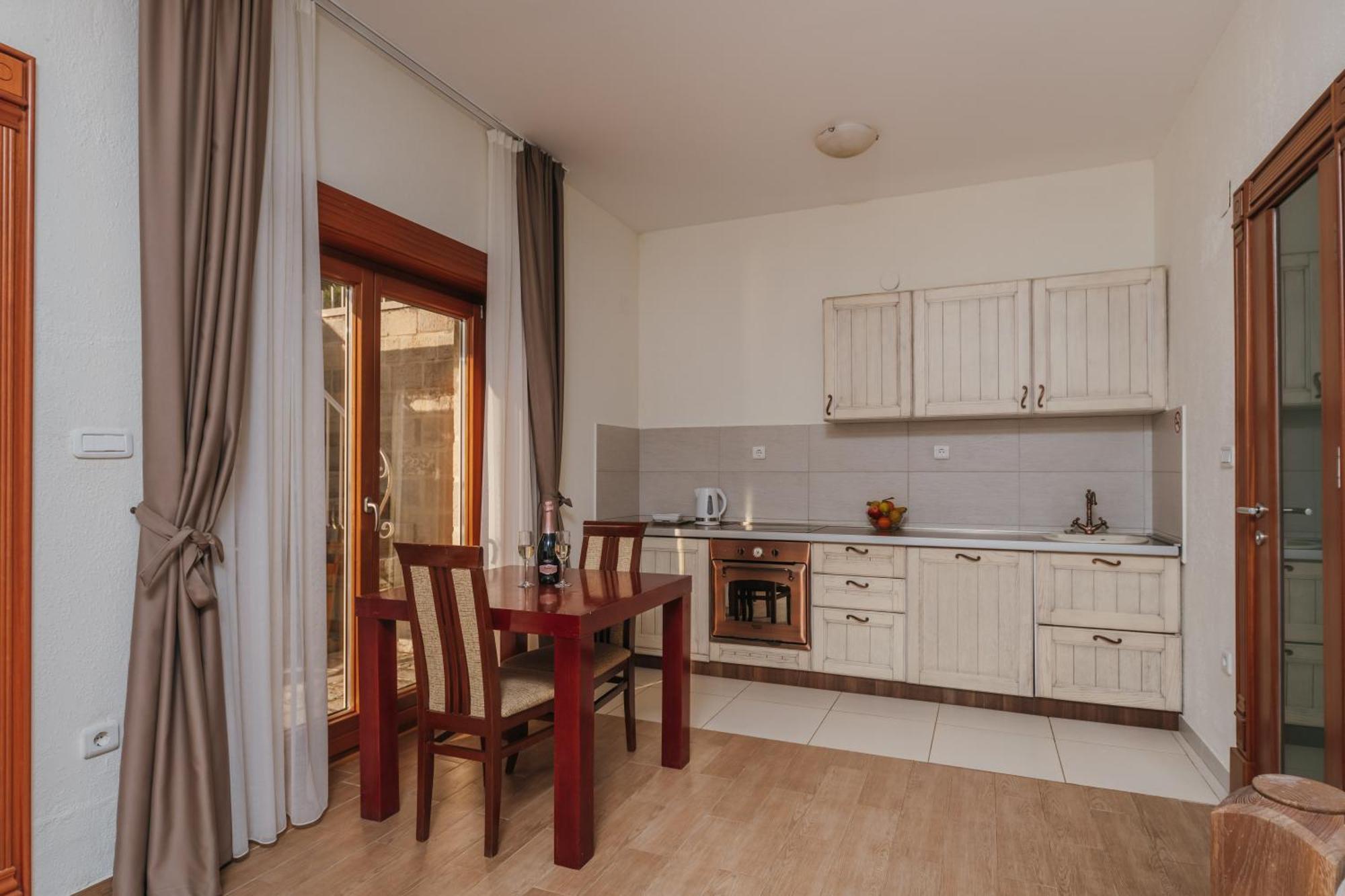 Apartments Pietra Mare Petrovac Kamer foto
